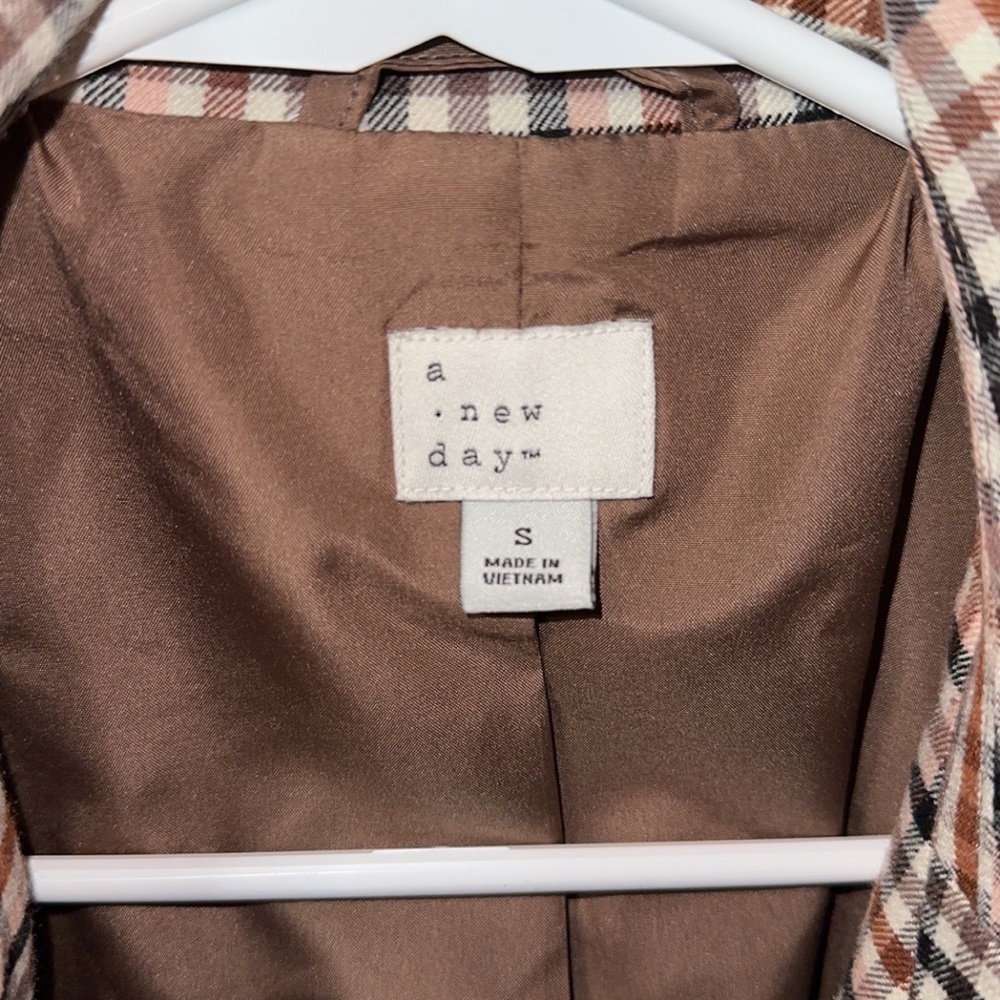 jacket - Picture 5 of 5